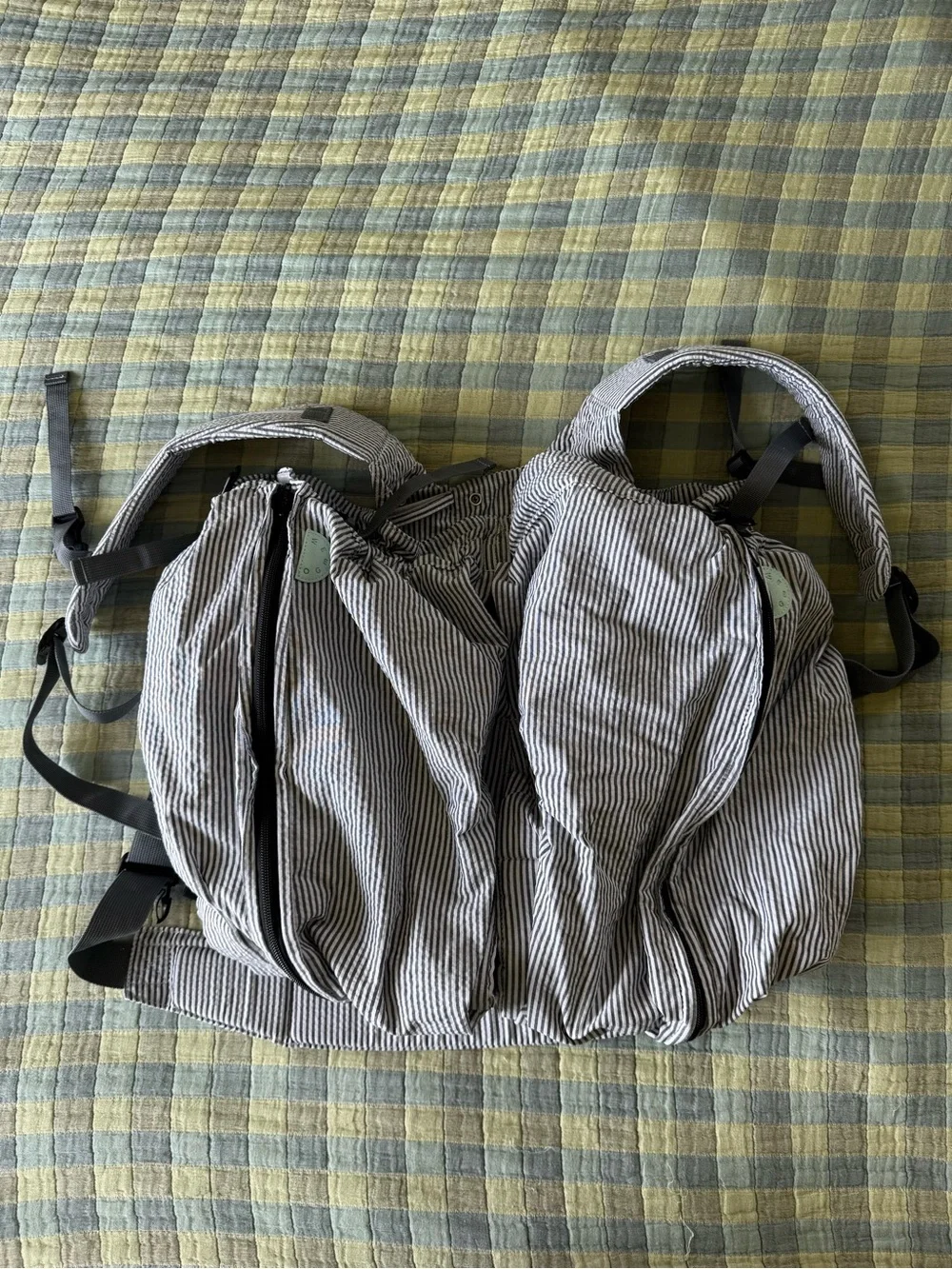 Wego Twin Carrier Seersucker EUC - Picture 4 of 8